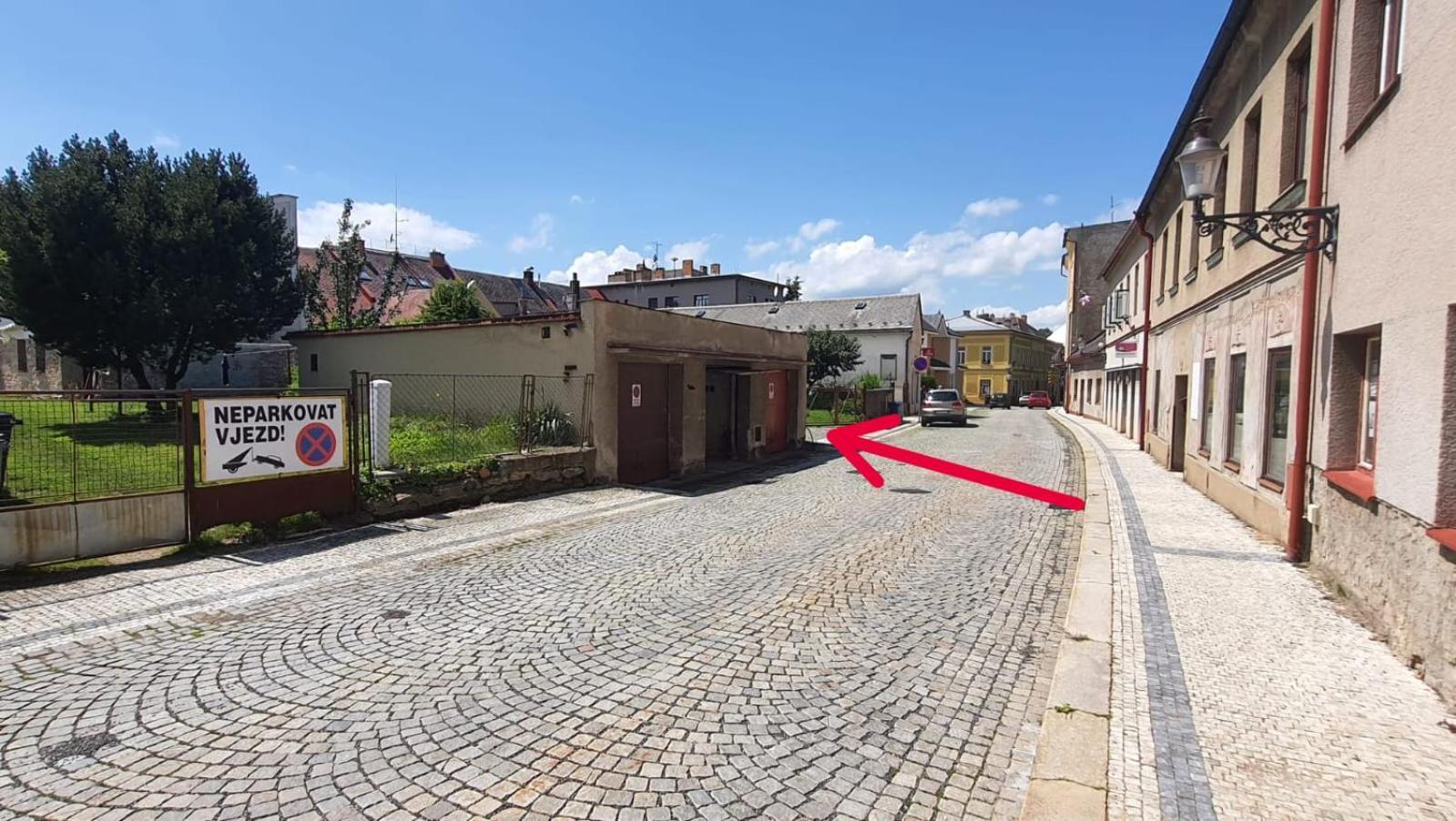 Apartman U Posty Kraliky Exterior foto